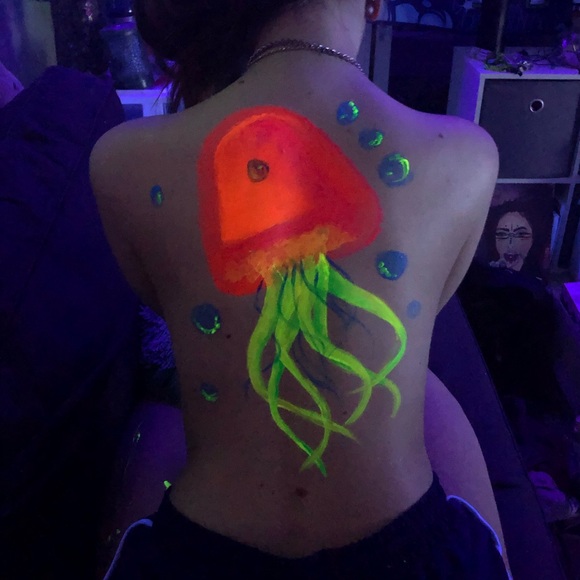 Hi! I’m Aly! - Picture 2 of 3